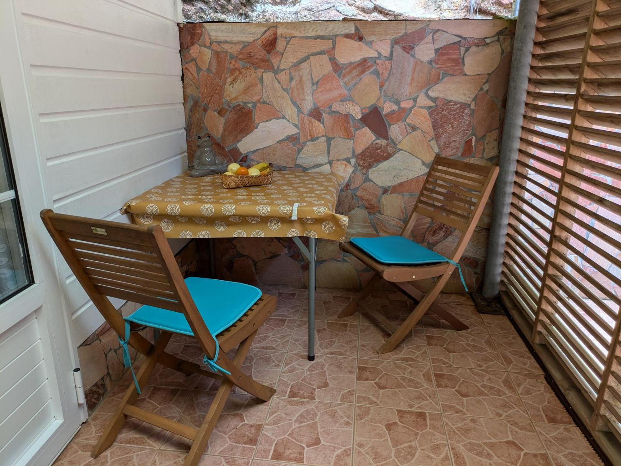 Le Marin - Bungalow Classe 3 Etoiles Tb Equipe & Confortable - Escapade En Couple - Paisible & En Toute Discretion - Wi-Fi - Climatisation - Calme & Serenite - Plages Du Sud, Centre De Carenage & Marina Du Marin Proche En Voiture - Acheminement Sur D Dış mekan fotoğraf