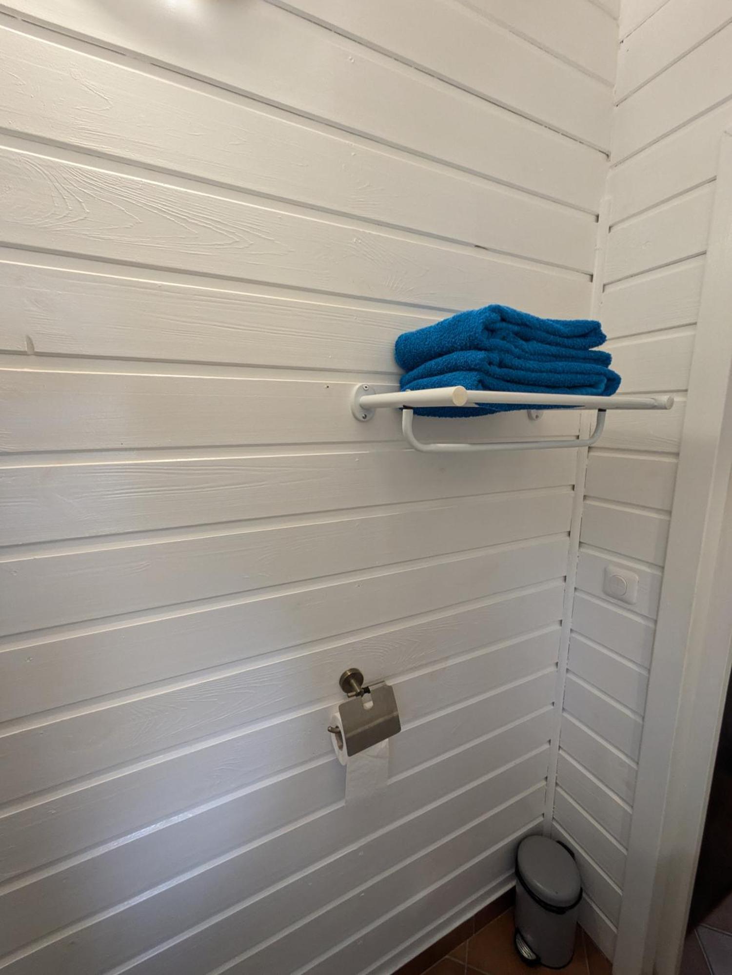 Le Marin - Bungalow Classe 3 Etoiles Tb Equipe & Confortable - Escapade En Couple - Paisible & En Toute Discretion - Wi-Fi - Climatisation - Calme & Serenite - Plages Du Sud, Centre De Carenage & Marina Du Marin Proche En Voiture - Acheminement Sur D Dış mekan fotoğraf